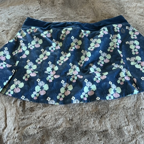 Tasc tennis skort - Picture 2 of 4